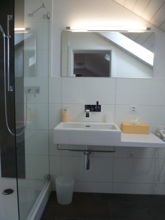 Hotel Speiserestaurant Bahnhof Guttingen Room photo
