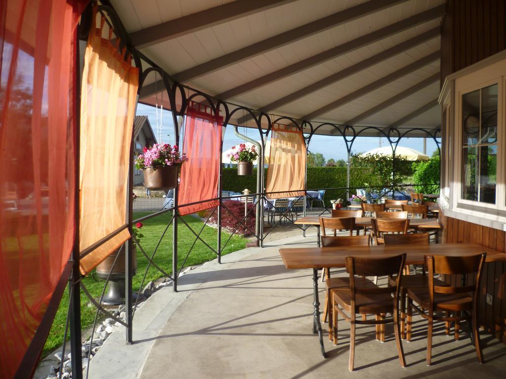 Hotel Speiserestaurant Bahnhof Guttingen Exterior photo